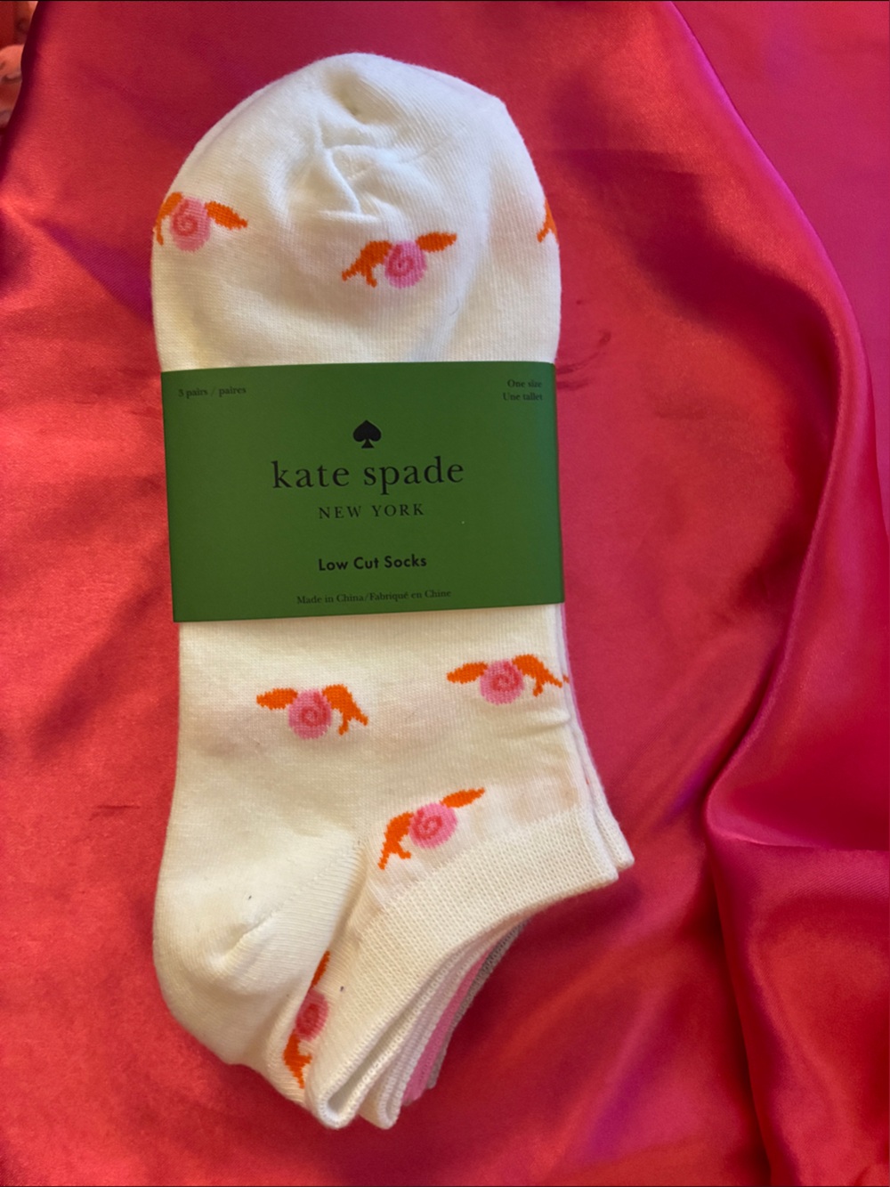 kate spade White Low-Cut Socks with Pink & Orange Snail Print